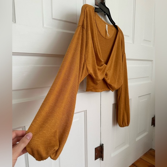 Anthropologie, Twist Front Balloon Sleeve Cropped Sweater in Mustard, Size S - Picture 2 of 7